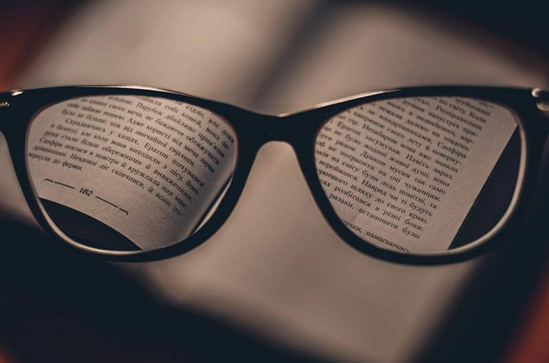 gafas-mal-graduadas-gafas-a-la-hora-de-leer