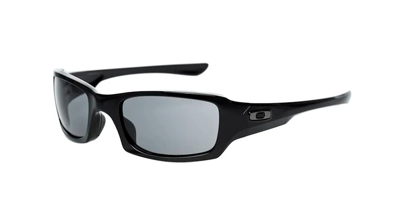 Oakley-fives-squared